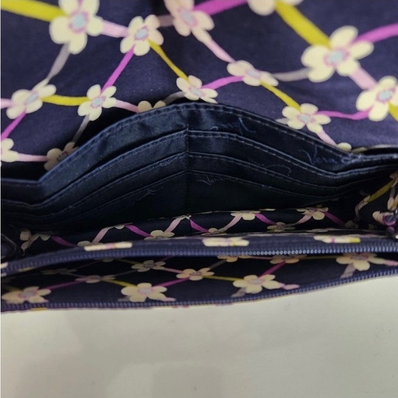 Vera Bradley clutch Floral Nightingale - Picture 4 of 9